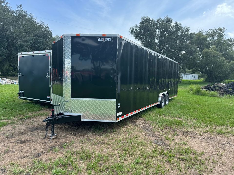8.5X28TA ENCOLED TRAILER / CAR HAULER 84'' 0215l