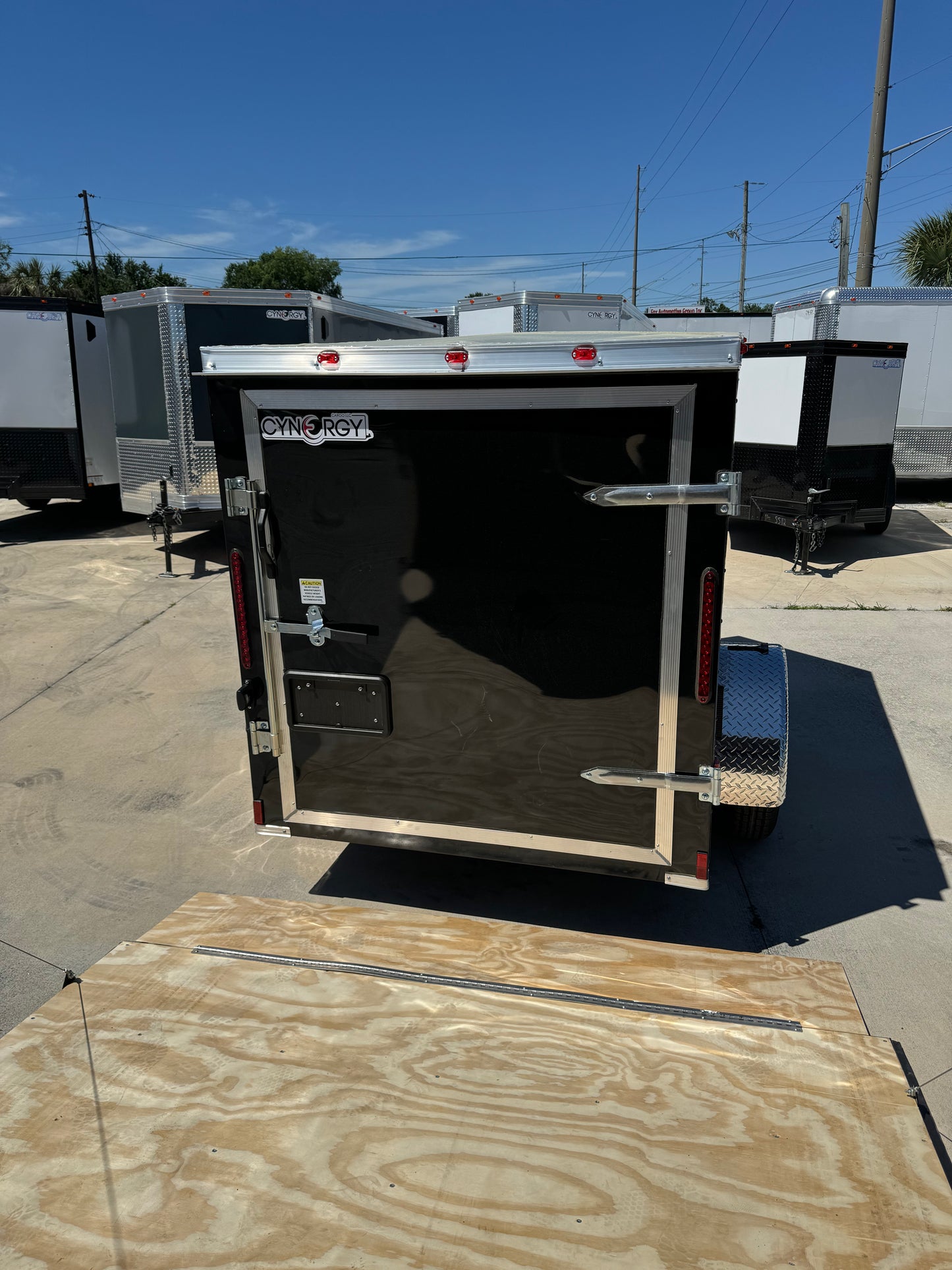 5X8 TRAILER SWING DOOR 60'' 5496l